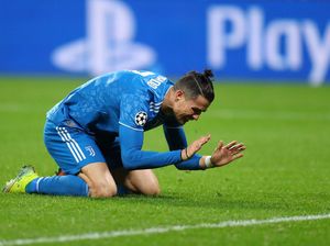 Cristiano Ronaldo: 38 Free Kick 0 Gol