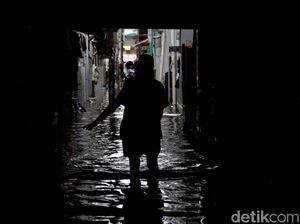 Nestapa Warga Teluk Gong yang Masih Dikepung Banjir