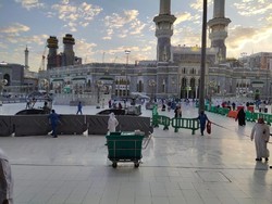 Transit di Malaysia, Jemaah Umrah Asal Boyolali Harap-harap Cemas