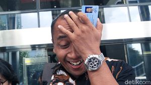 Usai Diperiksa KPK, Kalapas Kembangkuning Pamer KTP