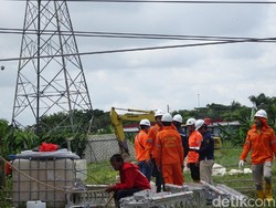 Polisi Selidiki Izin Permukiman di TKP Tower SUTT PLN Roboh Rembang