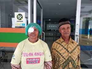 Buruh Tani Rela Tempuh 25 Km Demi Operasi Katarak Gratis