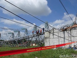 Warga Sebut Tower PLN yang Roboh di Rembang Sudah Miring Berbulan-bulan
