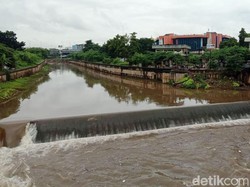Nggak Heran Jakarta Sering Terendam, Proyek Antibanjirnya Mandek