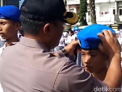 Lantik Polsis, Kapolres Tasik Ajak Siswa Perangi Hoax dan Bullying