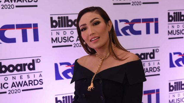 Ayu Dewi