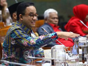 Anies Minta Disiplin Lawan Corona: Pekerjaan Bisa Diganti, Meninggal Tak Bisa