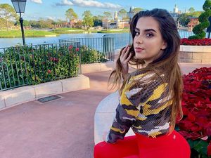 Cerita Model Cantik Kaget Ada Penggemar Potong Lidah Demi Buktikan Cintanya