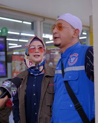 Shinta Tanjung dan Ustaz Zacky Mirza