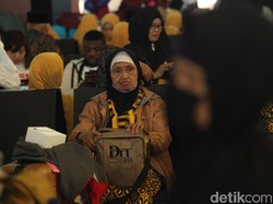 Umroh Masih Disetop, Laba Biro Travel Raib Rp 100 M