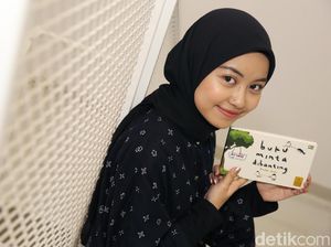 Rintik Sedu, Si Penulis Muda yang Melankolis Rintik Sedu, Si Penulis Muda yang Melankolis