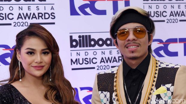 Aurel Hermansyah dan Atta Halilintar saat ditemui di kawasan Kebon Jeruk.