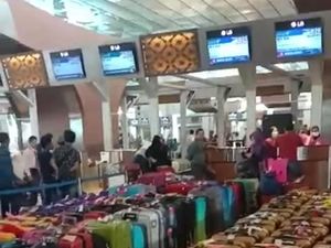 Arab Saudi Setop Umrah, Pesangon PHK Karyawan Indosat