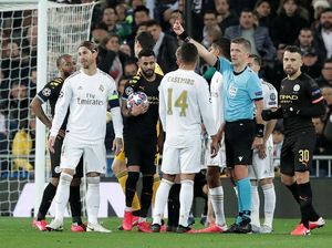 Sergio Ramos... Kok, Hobi Betul Kartu Merah, Sih? Sergio Ramos... Kok, Hobi Betul Kartu Merah, Sih?