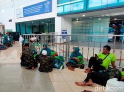Datang Sejak Kemarin, 200 Jemaah dari Jember Gagal Berangkat Umroh