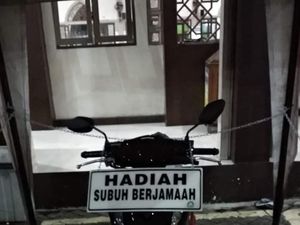 Shalat Shubuh Berjamaah Berhadiah Honda BeAt