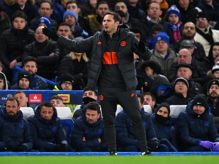 LONDON, ENGLAND - FEBRUARY 25: Frank Lampard, Manager of Chelsea reacts during the UEFA Champions League round of 16 first leg match between Chelsea FC and FC Bayern Muenchen at Stamford Bridge on February 25, 2020 in London, United Kingdom. (Photo by Clive Mason/Getty Images)