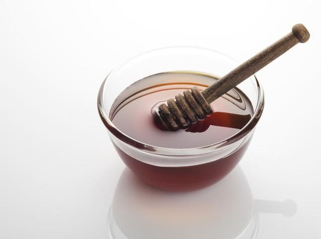 Madu Hitam Vs Madu Biasa, Lebih Unggul yang Mana? Madu Hitam Vs Madu Biasa, Lebih Unggul yang Mana?