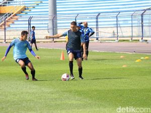 Kapten Persela Ingin Ulangi Kenangan Manis Saat Hadapi Persib