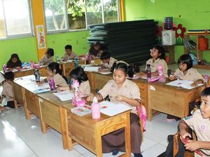 Belajar dan Bermain, Sekolah Hikari Tak Pakai Rangking