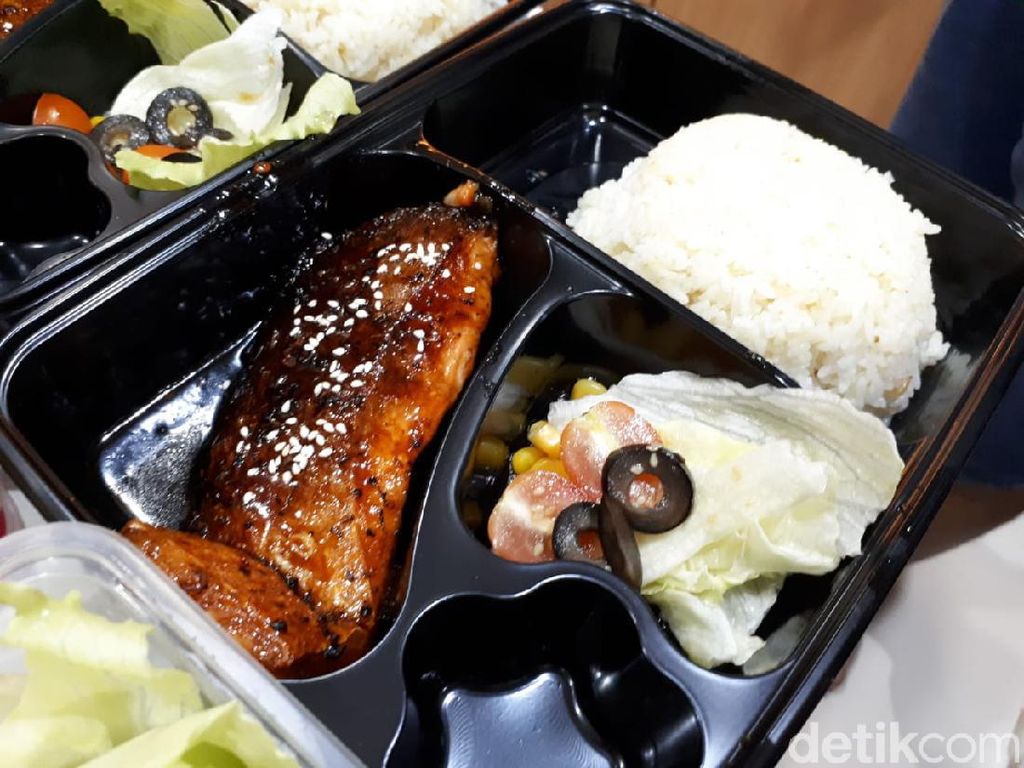 Hanya di Dapur Rumah, Wanita Ini Sukses Jualan Rice Bowl Salmon Hanya di Dapur Rumah, Wanita Ini Sukses Jualan Rice Bowl Salmon