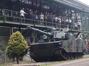 Filipina Kepincut Tank Harimau Made in Bandung