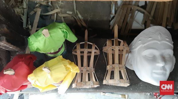Menyambangi Kampung Ondel-ondel di Senen
