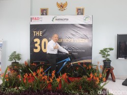 Ada Baterainya, Sepeda Buatan Karawang Tak Perlu Digowes