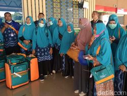 Puluhan Jemaah Asal Palembang Batal Umroh Kembali Usai Tertahan di Malaysia Puluhan Jemaah Asal Palembang Batal Umroh Kembali Usai Tertahan di Malaysia