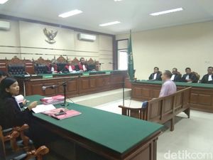 Korupsi Jasmas, Eks Wakil Ketua DPRD Surabaya Dituntut 3 Tahun Penjara