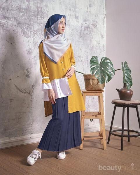 Mix and Match Perpaduan  Hijab Warna  Biru  yang Bikin Kamu 