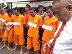 Gondol Traktor Bantuan Pemkot Banjar, 4 Pencuri Didor Polisi