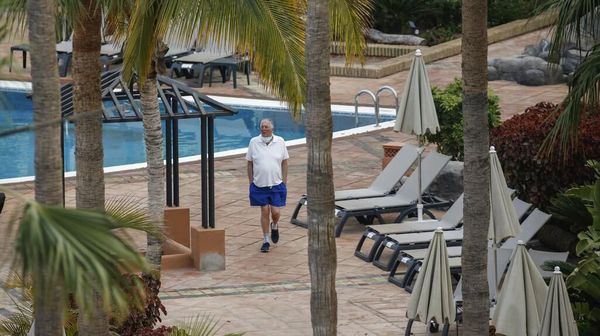 Intip Aktivitas Para Tamu Hotel Spanyol yang Dikarantina Imbas Corona