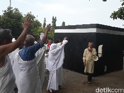 Yakin Larangan Saudi Segera Dicabut, Calon Jemaah Umroh Semangat Manasik