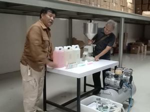 Lagi, BPOM Gerebek Gudang Kosmetik Ilegal di Cirebon