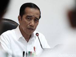 Hensat: Jokowi Urusi Corona Sendiri, ke Mana Menterinya?