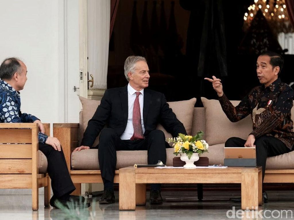 Jokowi, Tony Blair, Orang Terkaya Jepang Bahas Ibu Kota Baru RI