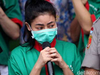 Tertunduk, Vitalia Sesha Minta Maaf Pakai Narkoba