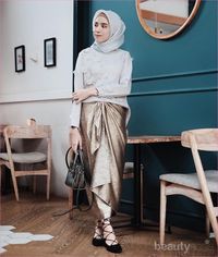 5 Inspirasi Model Baju Kebaya Modern Berjilbab Ala Selebgram