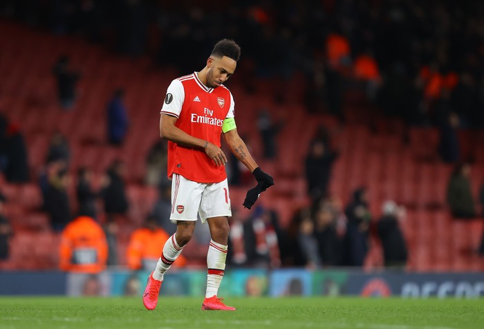 LONDON, ENGLAND - FEBRUARY 27: Pierre-Emerick Aubameyang of Arsenal FC looks dejected after defeat in the UEFA Europa League round of 32 second leg match between Arsenal FC and Olympiacos FC at Emirates Stadium on February 27, 2020 in London, United Kingdom. (Photo by Julian Finney/Getty Images)
