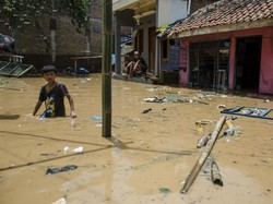 Sistem Saluran Air Tol Cisumdawu Disinyalir Jadi Penyebab Banjir Jatinangor