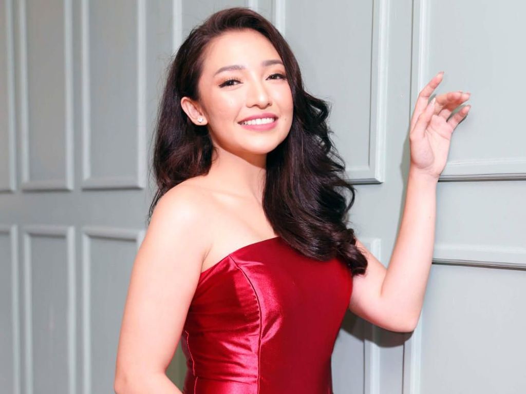 Manda Cello Ingin Sesukses Syahrini, Berharap Bisa Duet dan Liburan Bareng Manda Cello Ingin Sesukses Syahrini, Berharap Bisa Duet dan Liburan Bareng