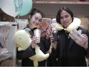Barang-barang yang Conchita Wajib Bawa Jelang Kelahiran Buah Hati Barang-barang yang Conchita Wajib Bawa Jelang Kelahiran Buah Hati