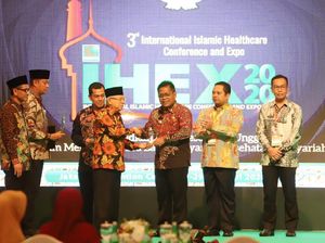 Punya Rumah Sakit Syariah, Pemkot Banda Aceh Terima Penghargaan