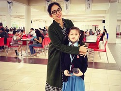 Keren! Putri Ussy Sulistiawaty Ikut Olimpiade Matematika Lagi