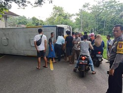Bus Damri Kecelakaan di Pandeglang, 2 Orang Tewas