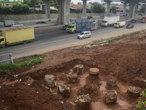 Proyek Kereta Cepat Jakarta-Bandung Disetop Mulai Hari Ini