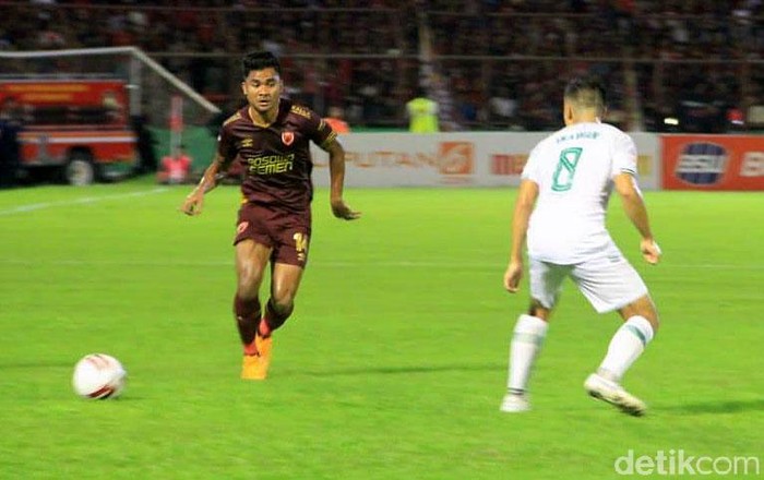 PSM Makassar mengawali petualangan di Shopee Liga 1 2020 dengan manis. Juku Eja memetik kemenangan tipis 2-1 atas Super Elang Jawa.