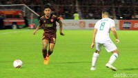 PSM Makassar mengawali petualangan di Shopee Liga 1 2020 dengan manis. Juku Eja memetik kemenangan tipis 2-1 atas Super Elang Jawa. 