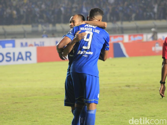 Striker Persib Bandung, Wander Luiz, mencetak dua gol pada laga debutnya di Liga 1 2020